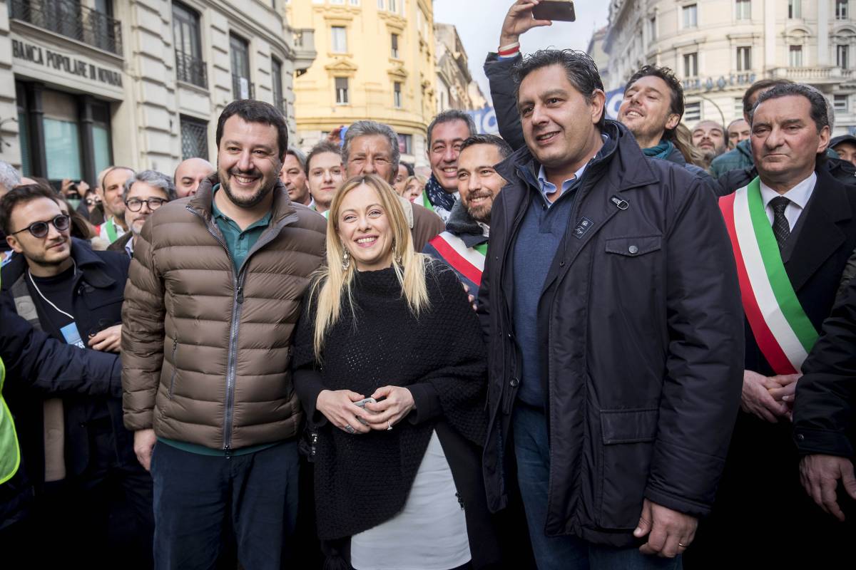 Salvini in piazza con la Meloni "Patto col Cav sui programmi"