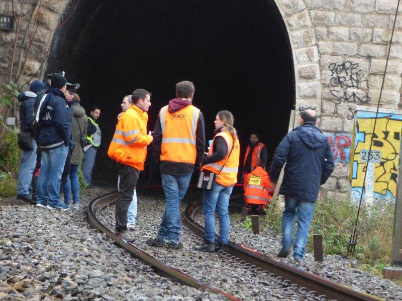 Migranti falciati da treni o auto: strage infinita al confine italo-francese