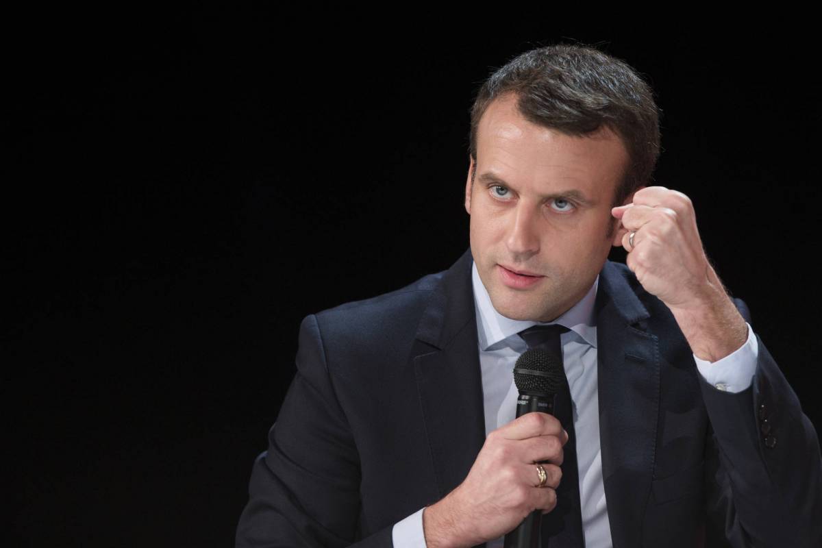 Macron: "Non ho un amante gay"