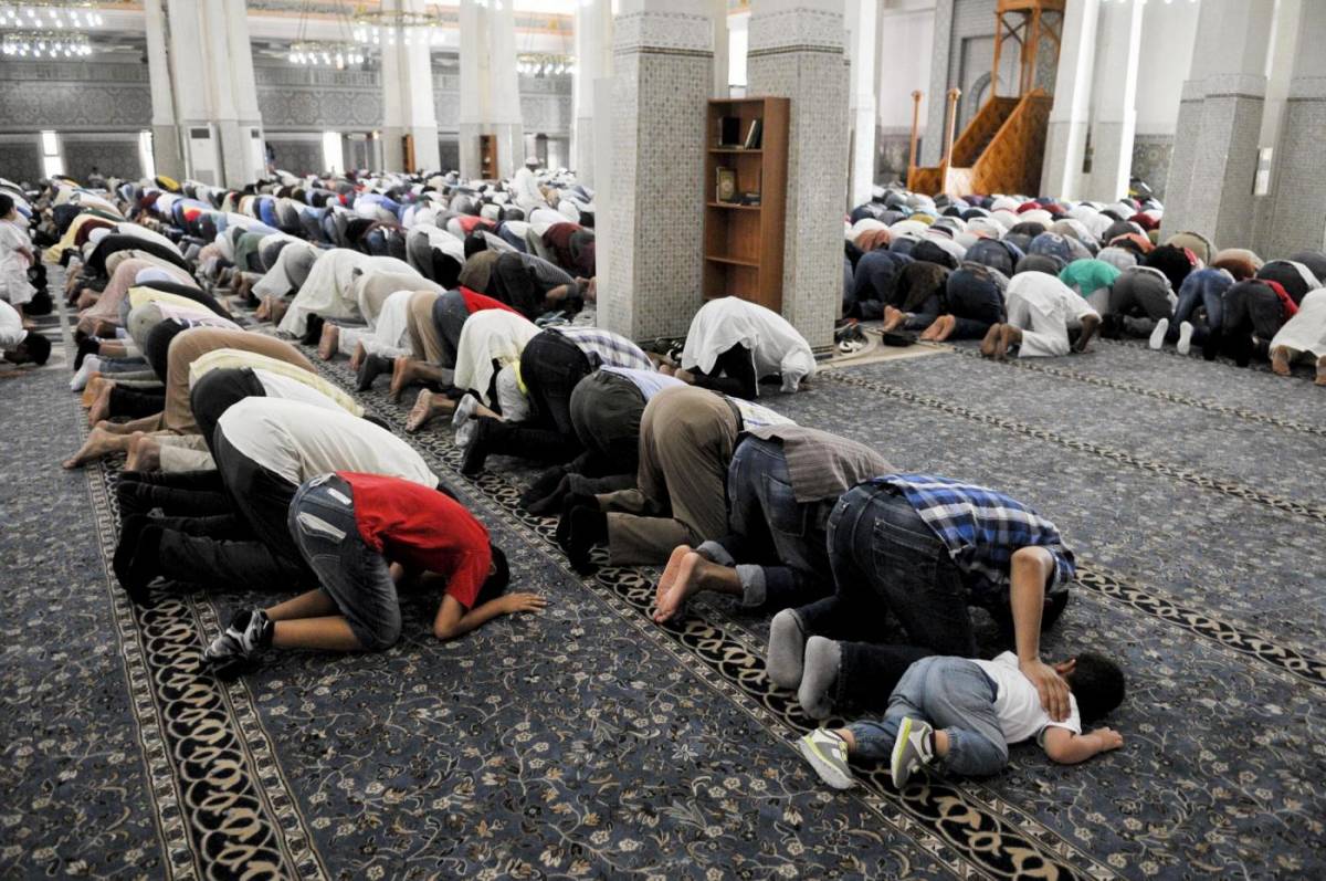 Moschee, Lega musulmana chiama il governo Conte. Ma la Farnesina la stoppa