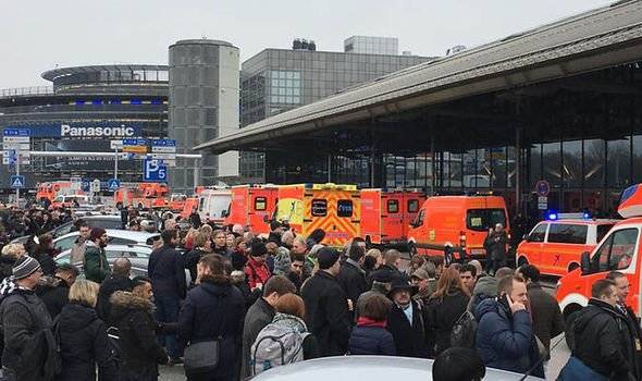 Amburgo, evacuato aeroporto per un "gas ignoto": 50 intossicati