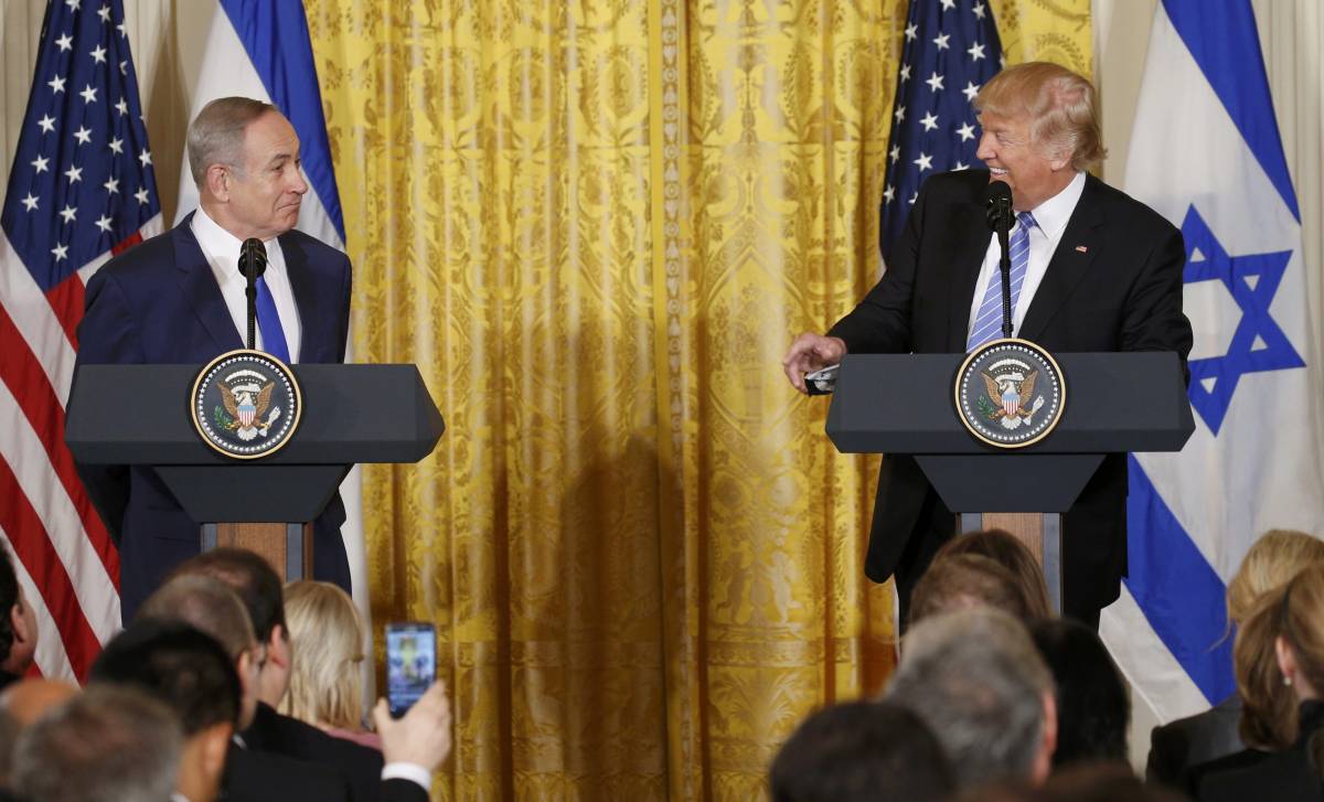 Trump incontra Netanyahu alla Casa Bianca: "Faremo di tutto per impedire che l'Iran abbia armi nucleari"