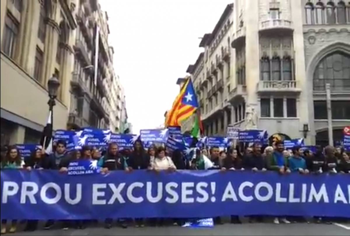 160mila in strada a Barcellona per chiedere "più rifugiati"