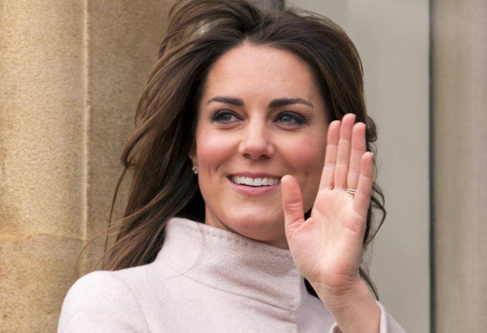 Kate Middleton ricicla i biglietti di William per rispondere agli auguri dei sudditi