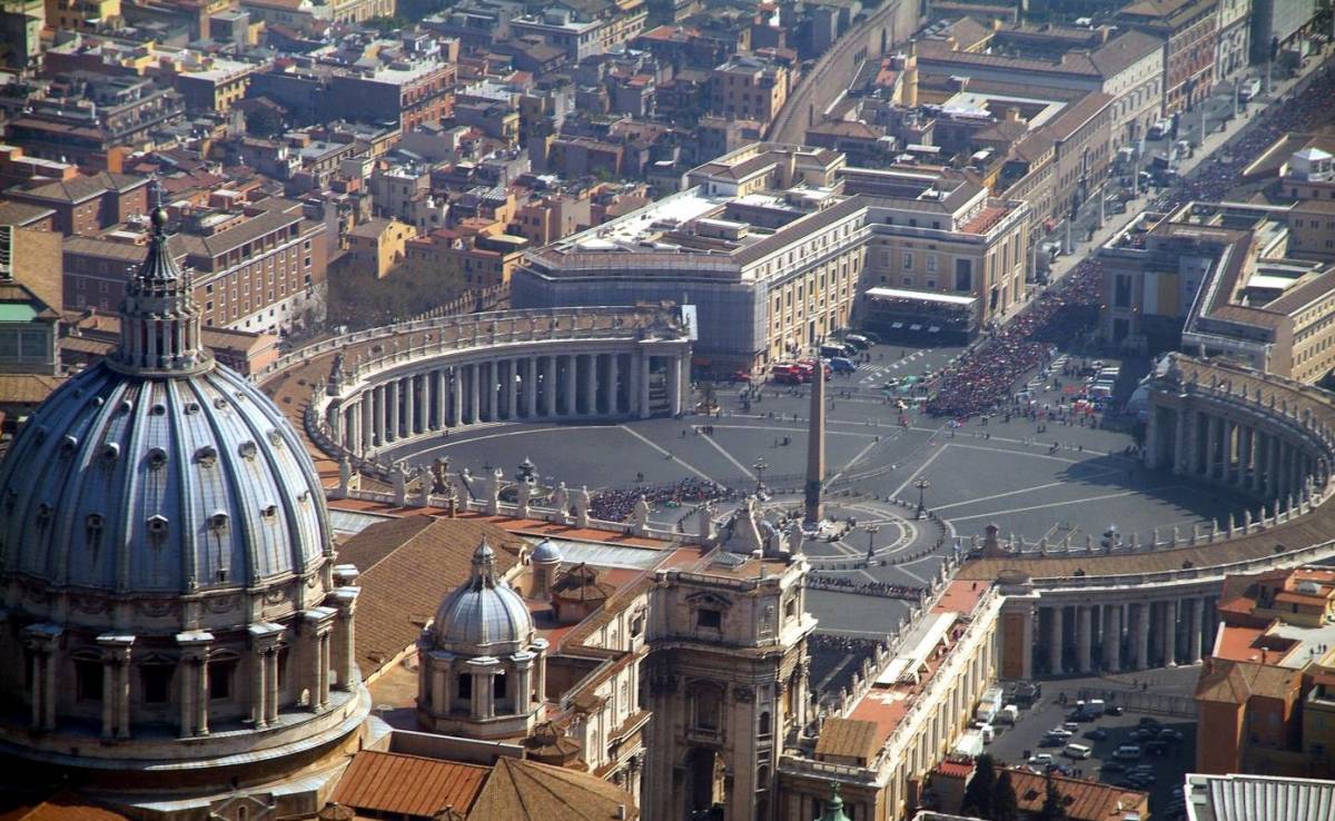 Il consulente del Vaticano: "Alcuni santi erano gay"