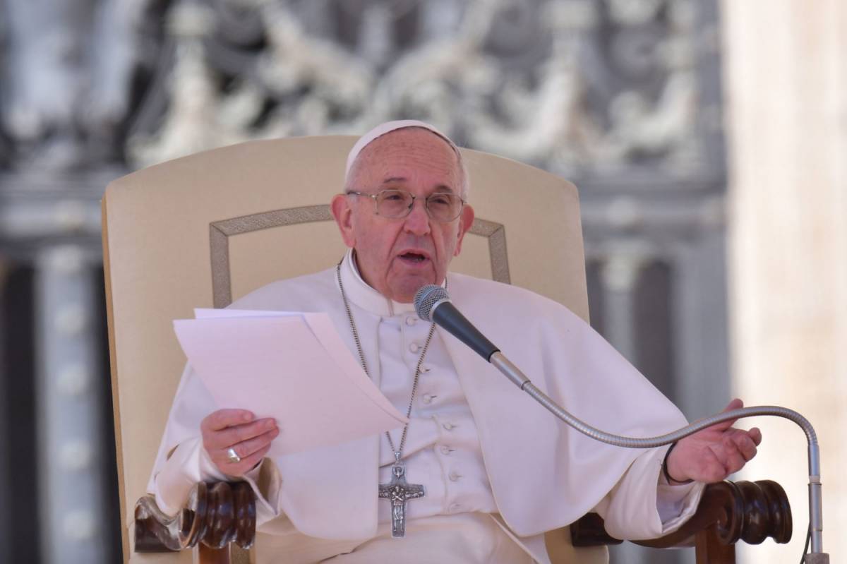 Dalle donne del Papa alla finanza buona: le inchieste di Controcorrente