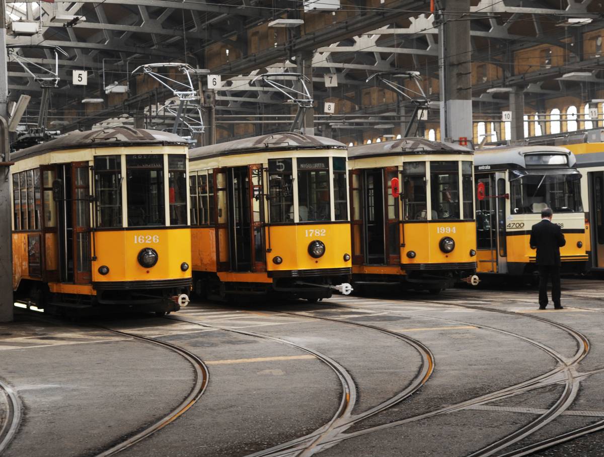 Sciopero dei trasporti e doppio corteo: mercoledì sarà una giornata di caos