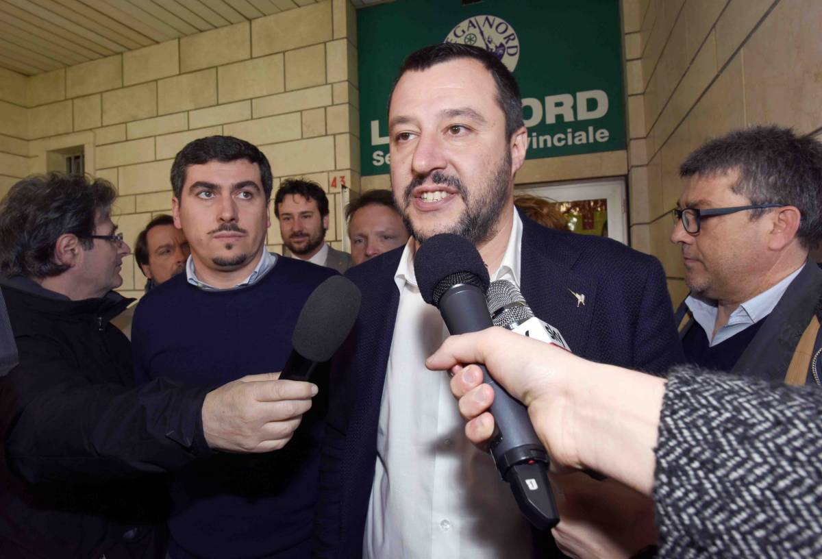 Salvini vola a Mosca: accordo con Russia Unita