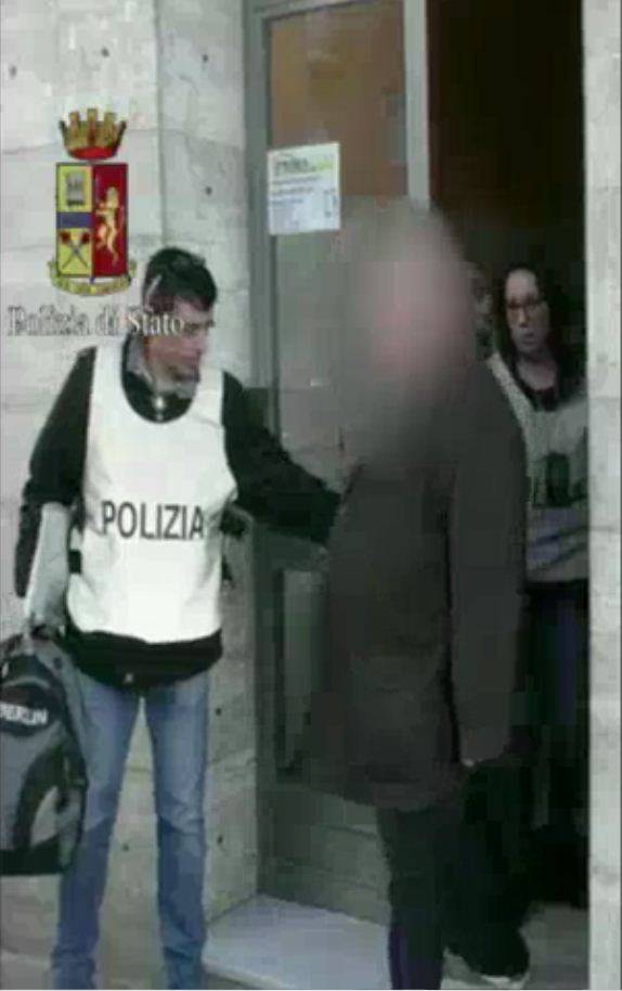 Orrore a Torino: stupro di gruppo durante sedicenti "sedute curative"