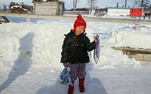 Bimba di 4 anni percorre otto chilometri nella neve per salvare la nonna