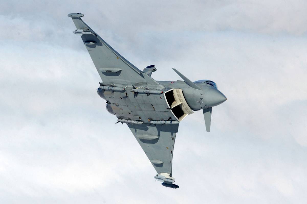 Eurofighter intercetta sospetto aereo di lusso sopra Venezia