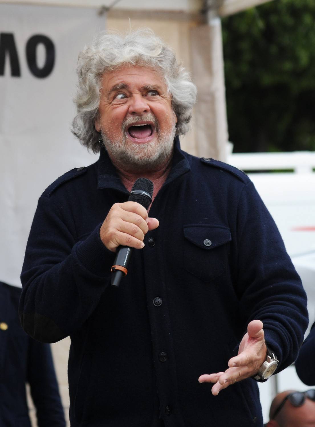 Genova, Grillo zittisce gli iscritti: "Chi non è d'accordo vada via"