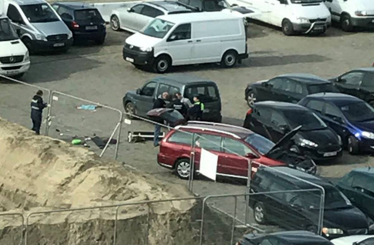 Un'auto a velocità sulla folla: arrestato un uomo in Belgio