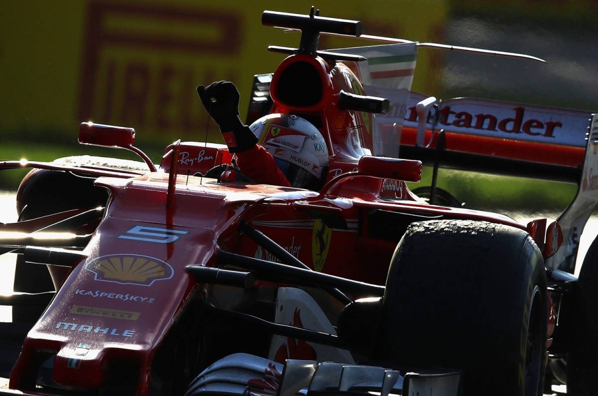 Vettel domina le Mercedes: ​a Melbourne è trionfo Ferrari
