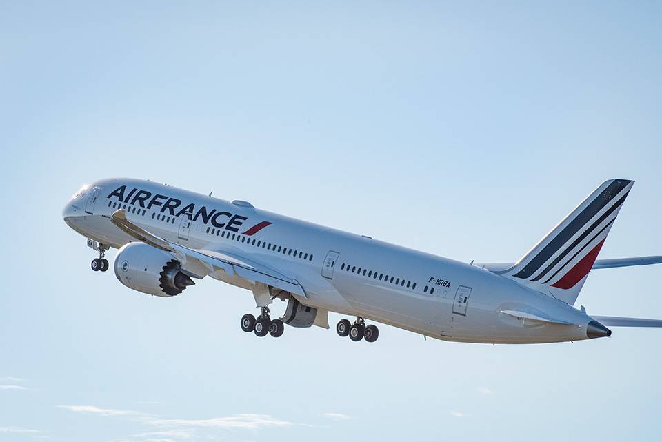 Parigi accusa Amsterdam per il blitz su Air France