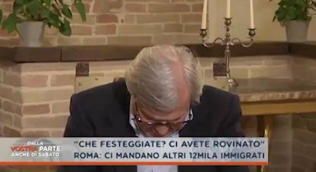 Vittorio Sgarbi si addormenta in tv. Il conduttore insiste: "È ancora vivo?"