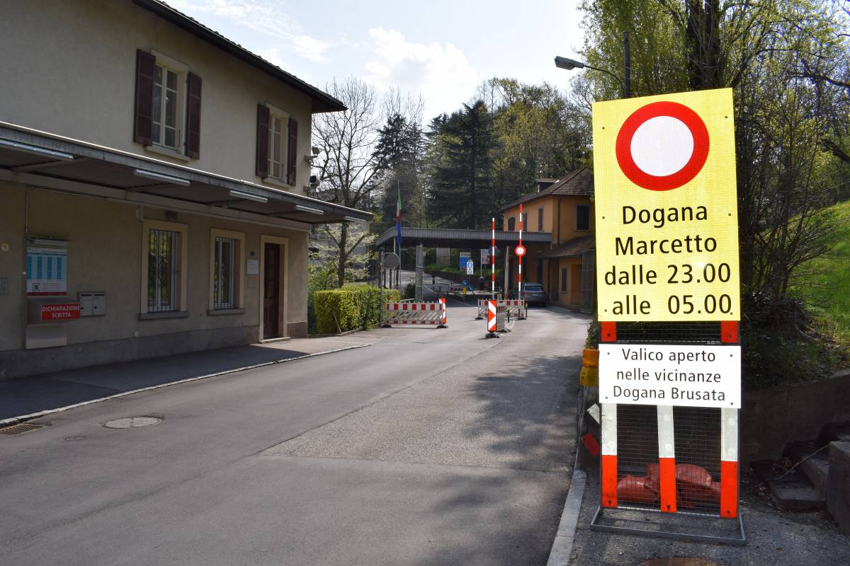 La Svizzera chiude tre valichi: "Stop ai ladri in arrivo dall'Italia"