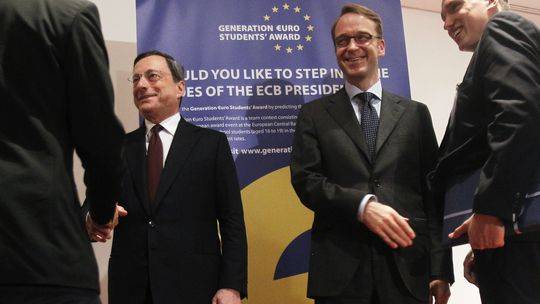 Berlino dà un anno di vita agli aiuti Bce