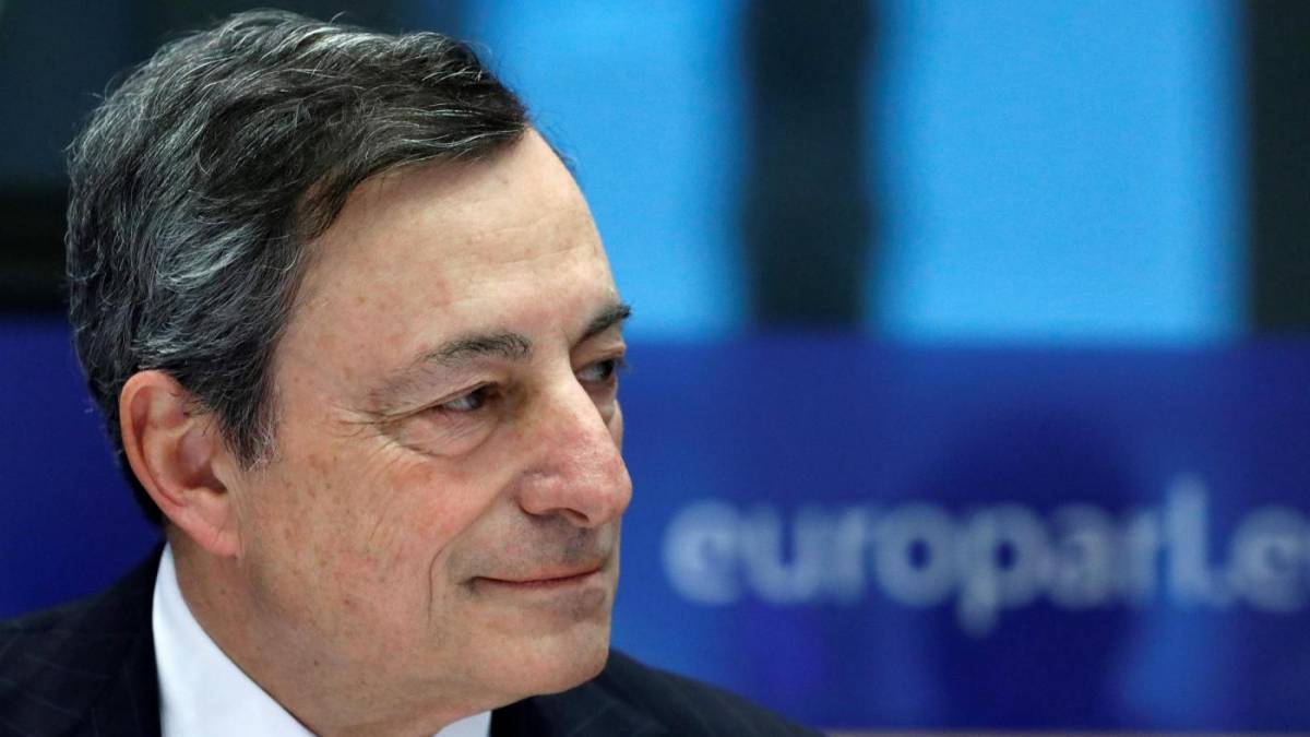 Draghi silura Weidmann: "Il bazooka non si tocca"