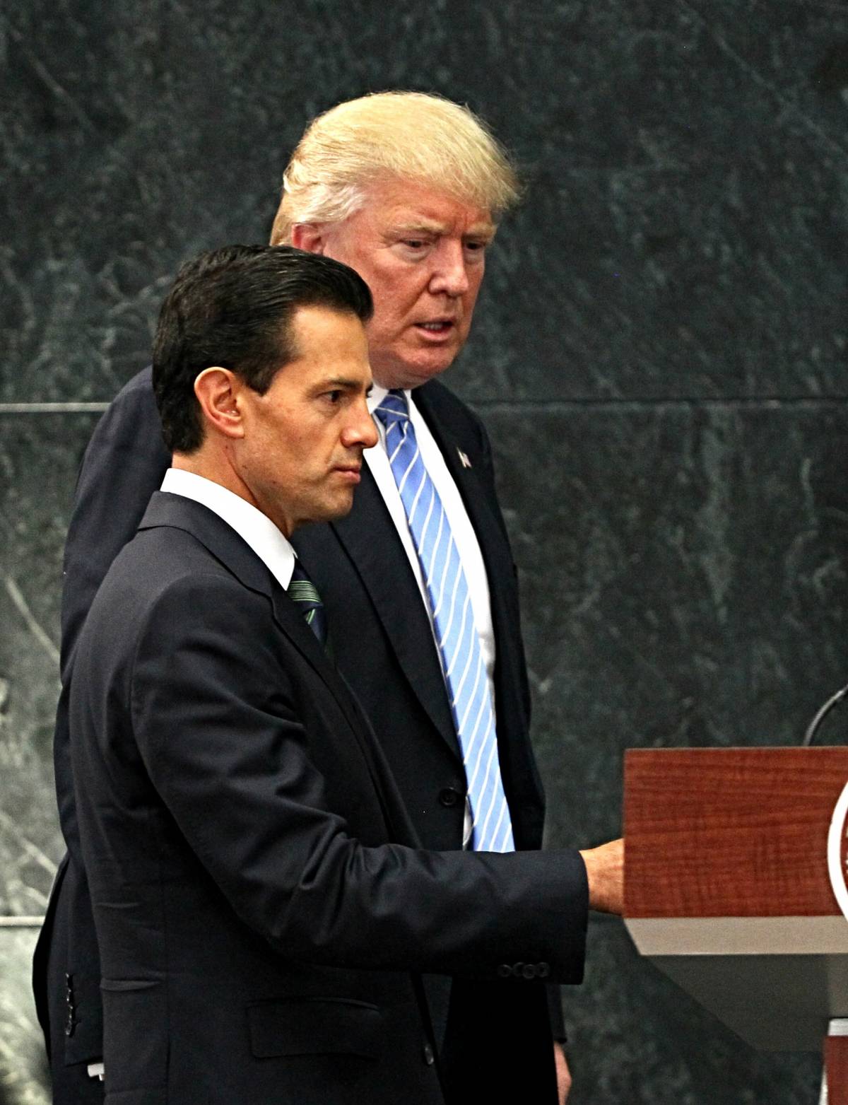 Trump scorda i dazi e dà la grazia al Nafta: il peso messicano all'inferno e ritorno