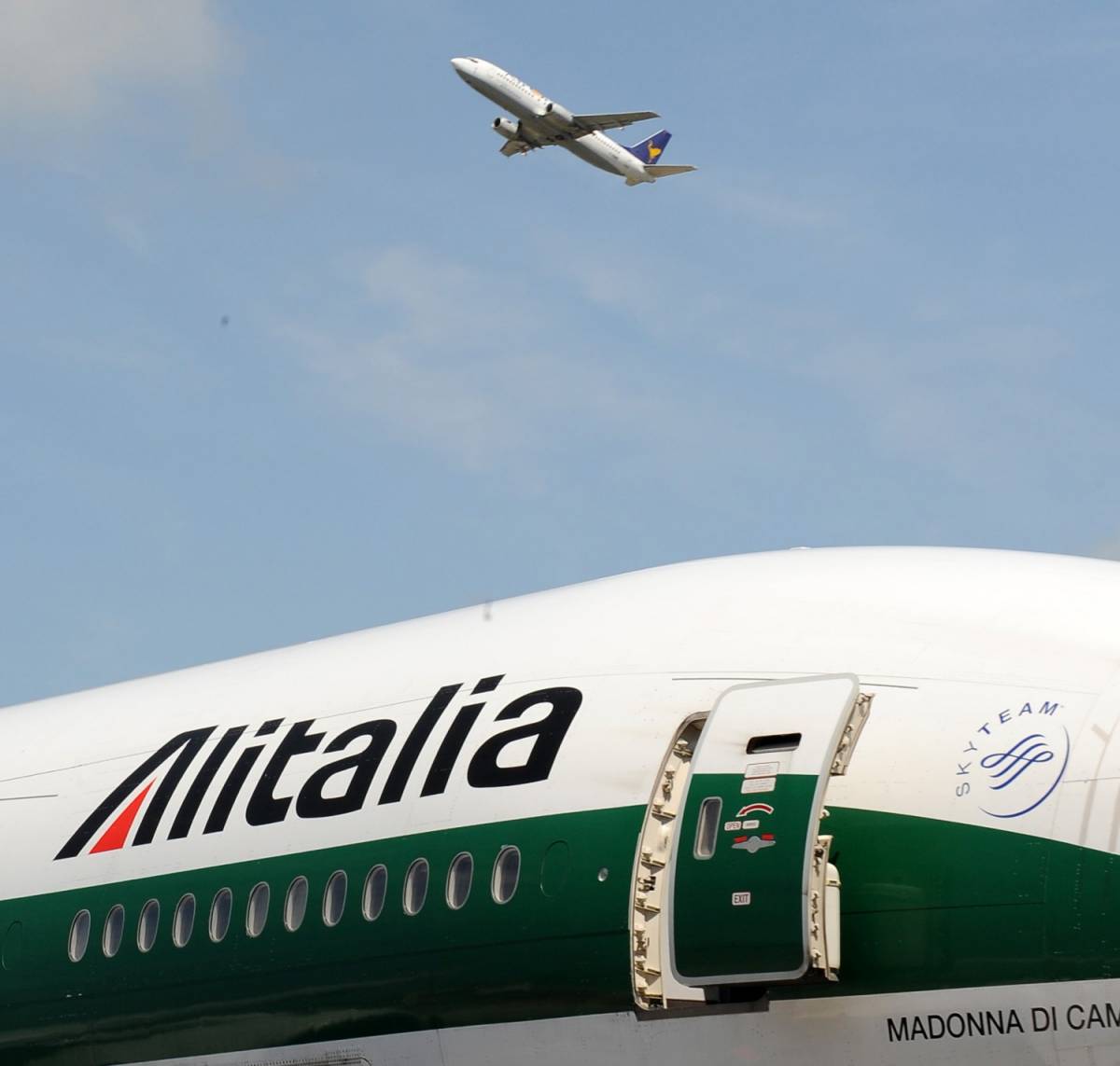 Alitalia, ecco cosa prevede il pre-accordo
