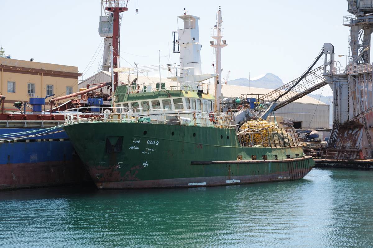 Migranti, guardia costiera libica: "Le Ong aiutano i trafficanti"