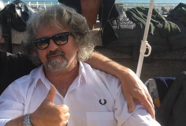 Grillo candidato a Genova. Ma è soltanto il suo sosia