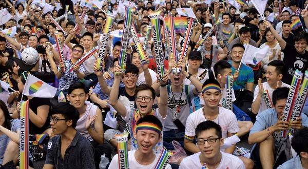 Taiwan è il primo Paese dell’Asia a legalizzare le nozze gay