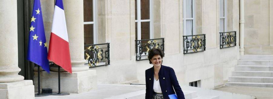 Anche in Francia una donna alla Difesa: mezza Europa dipinge di rosa i suoi cannoni