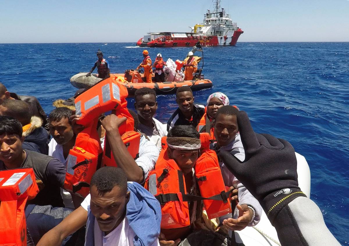 L'invasione non si ferma: 2000 migranti sbarcati in 24 ore
