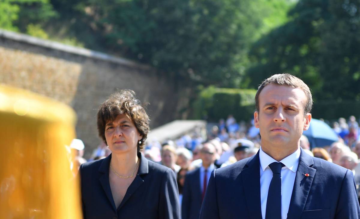 Prima grana per Macron, si dimette ministro della Difesa