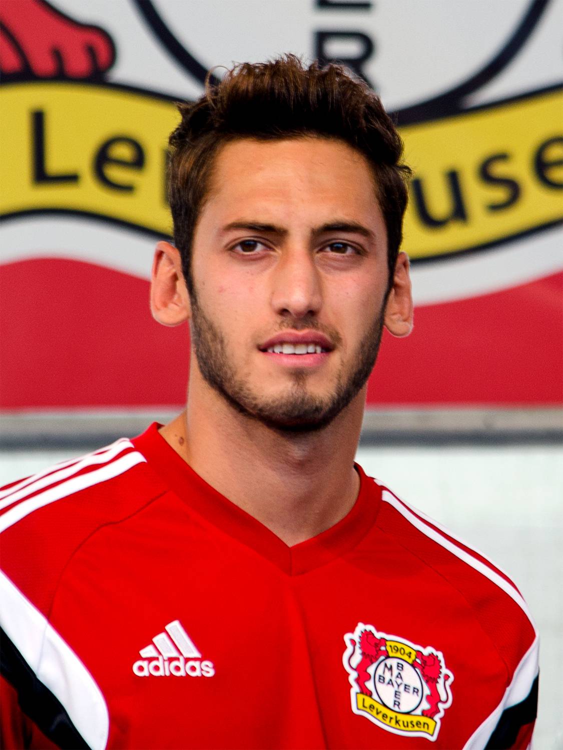 C'è Calhanoglu per il Milan. Inter, oggi Cda e altro sponsor