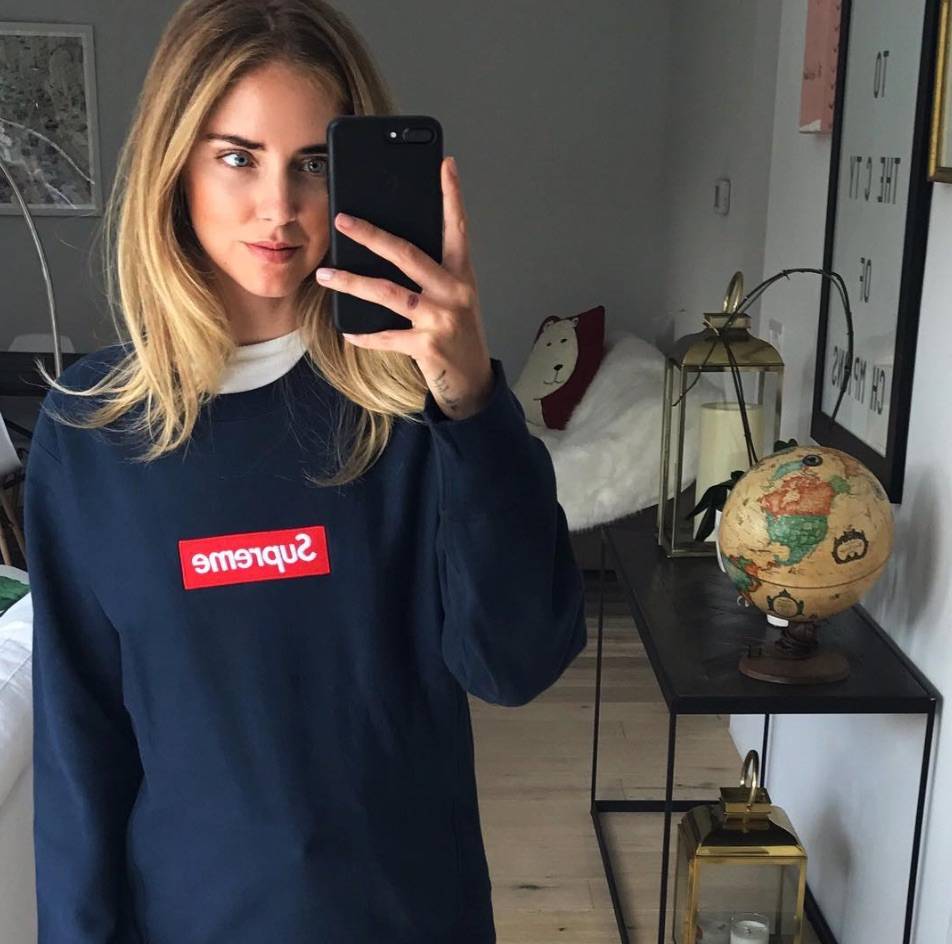 Concorrenza, arriva la tassa pure sui selfie della Ferragni