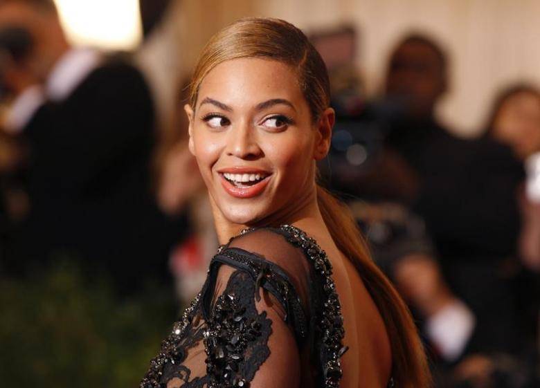 Beyoncé sbarca in Nba: la popstar vuole acquisire gli Houston Rockets ...