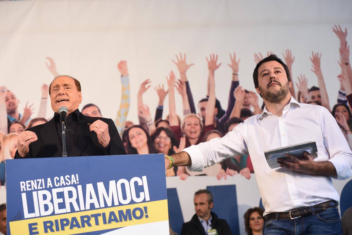 Salvini punzecchia l'alleato Ma Berlusconi tira diritto