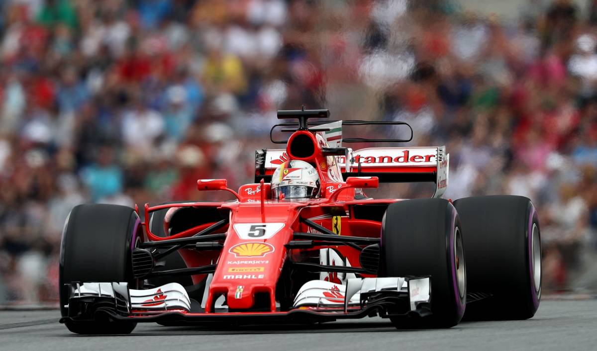 Gp Singapore, è pole per Vettel 
