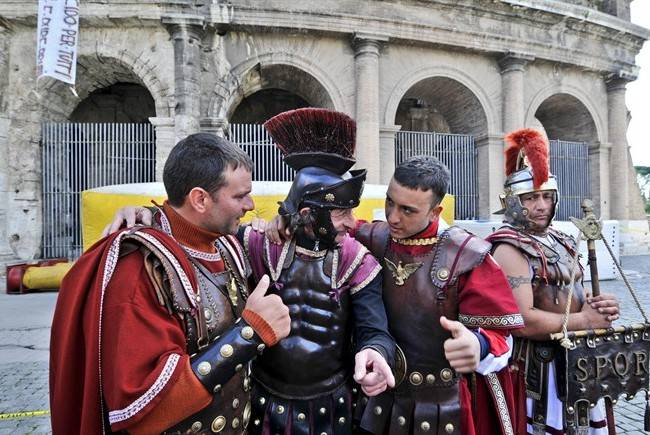 Roma, nuova ordinanza contro i centurioni