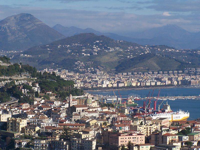 Morbillo, tre casi in due hotel di Vietri sul Mare: oltre 700 ospiti da contattare