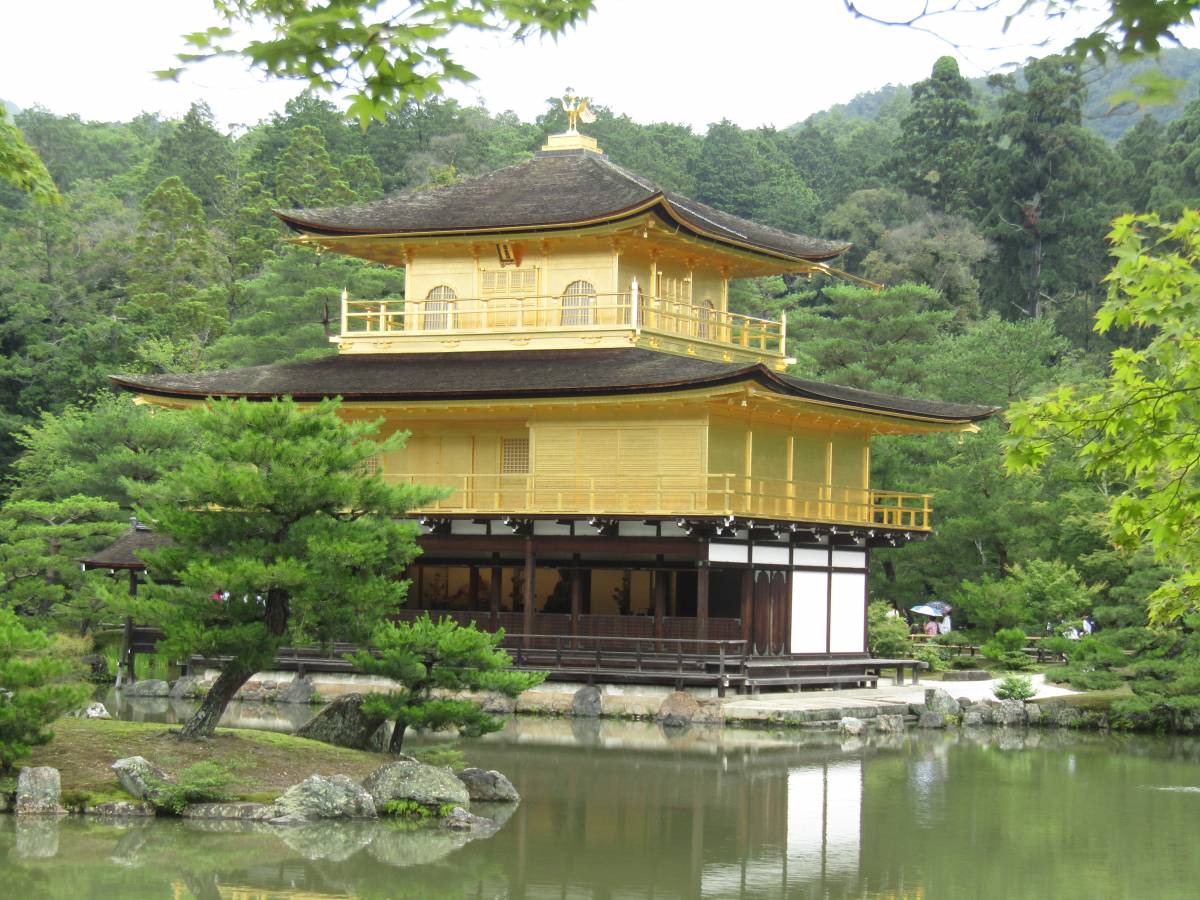 Dalla Terra al Cielo, il Padiglione d'Oro a Kyoto