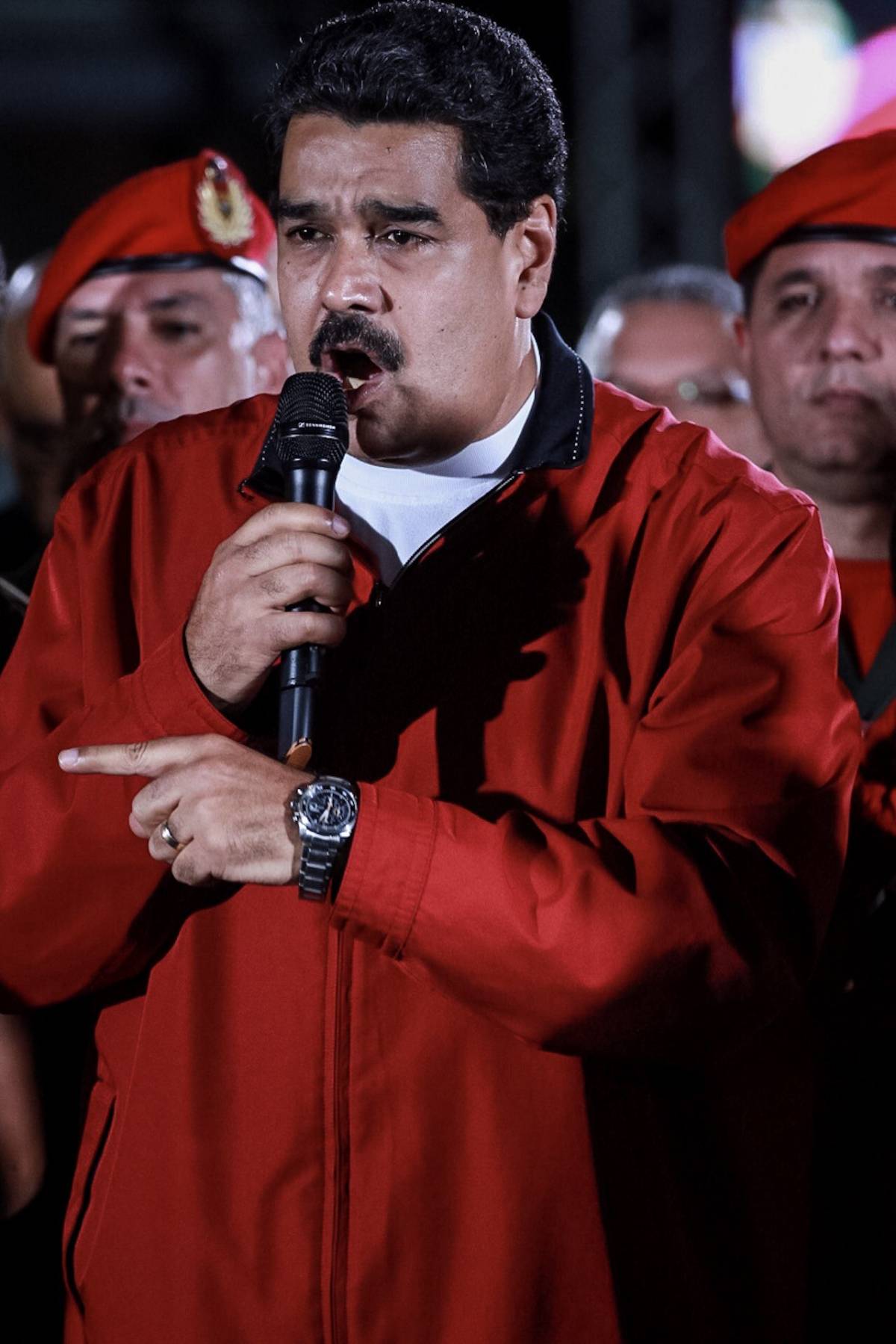 Maduro lancia una criptovaluta per provare a uscire dalla crisi