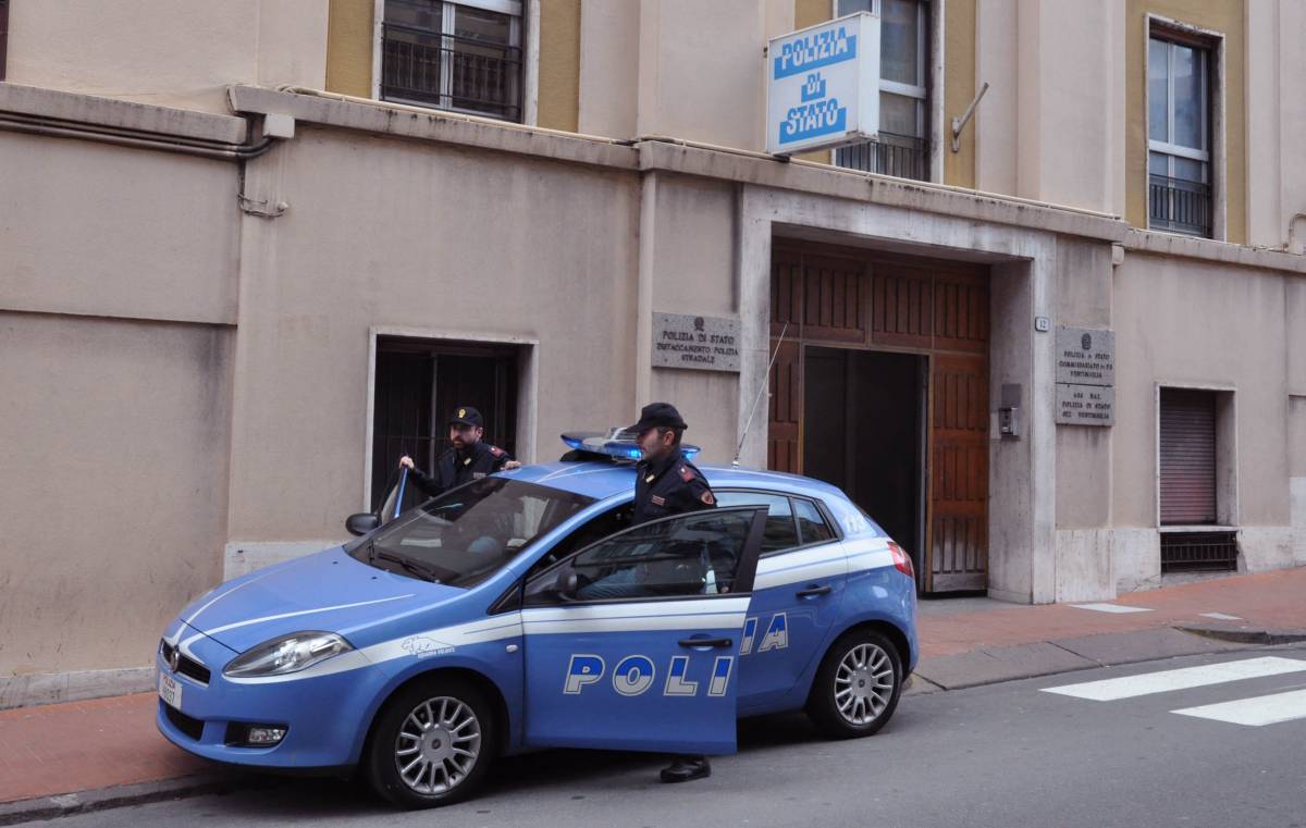 Ventimiglia, rivolta choc al commissariato 7 migranti feriscono 4 agenti