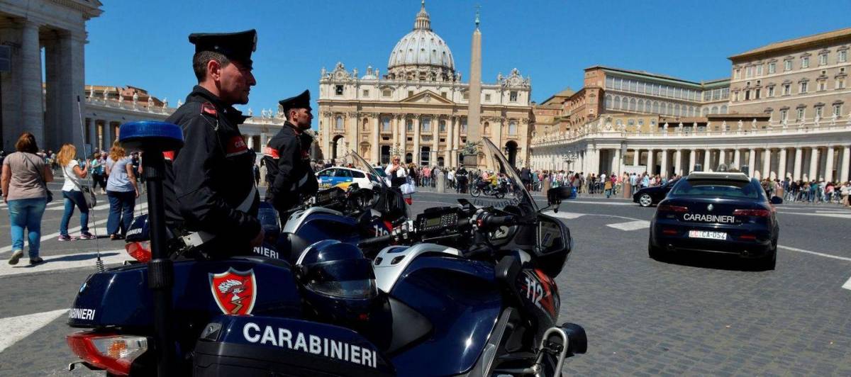 La resa di Roma ai terroristi: "Meglio disperdere le folle"
