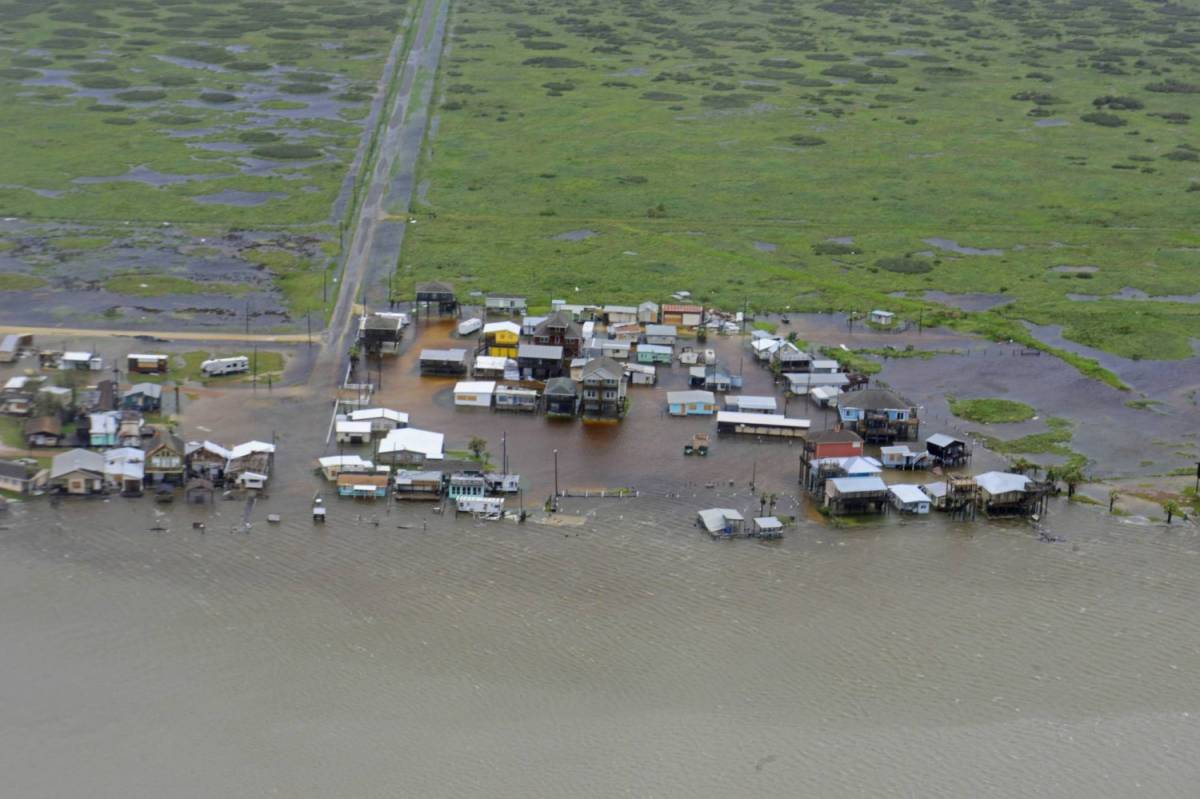 Uragano, Texas in ginocchio: decine di vittime e migliaia di sfollati