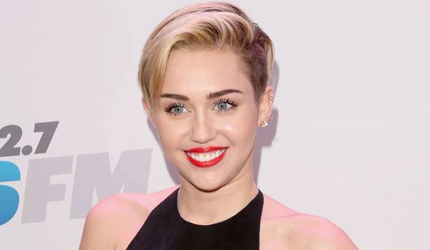 Miley Cyrus dona 500.000 dollari per l'uragano in Texas