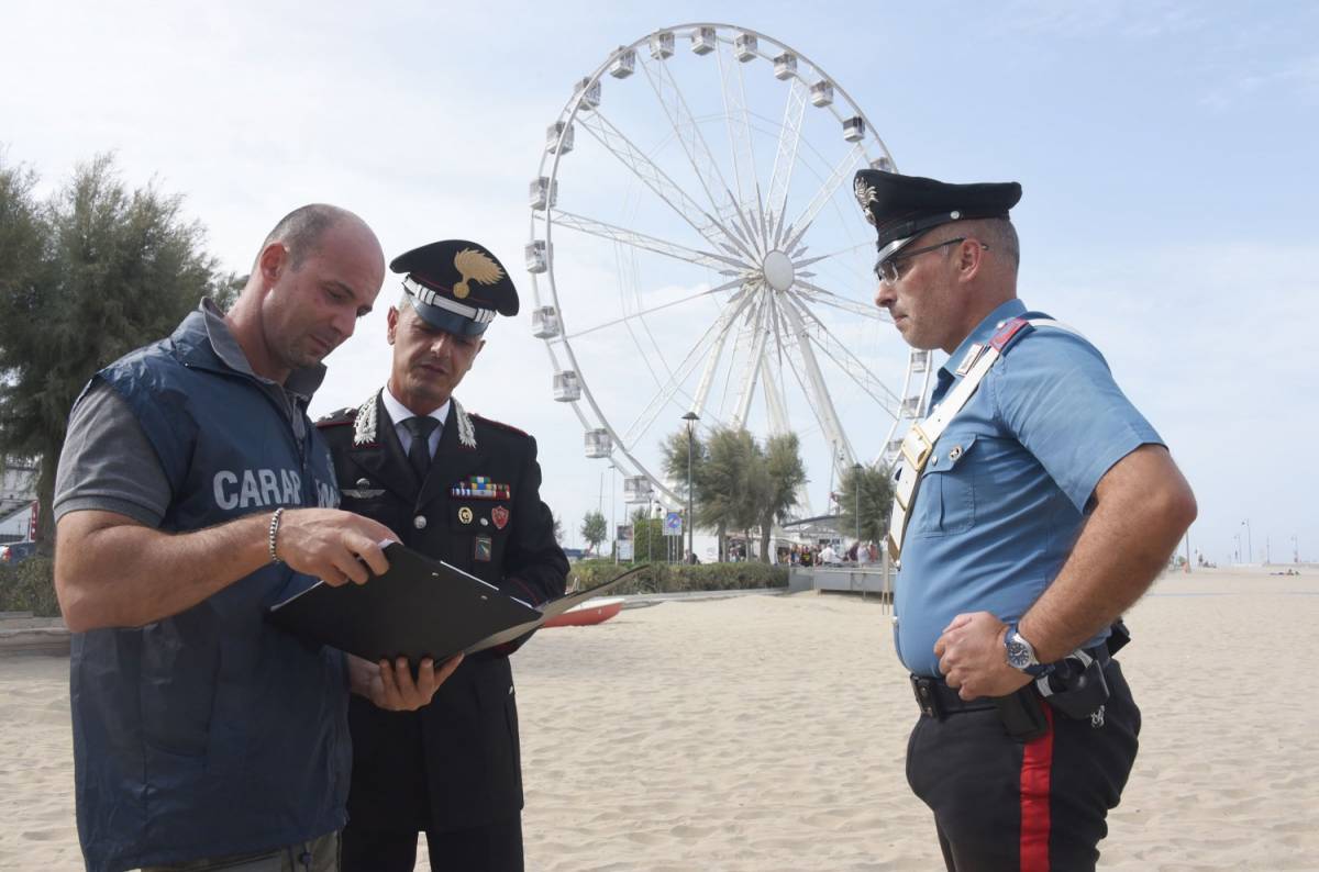 Stupratori senza freni Un'altra violenza sulle spiagge di Rimini