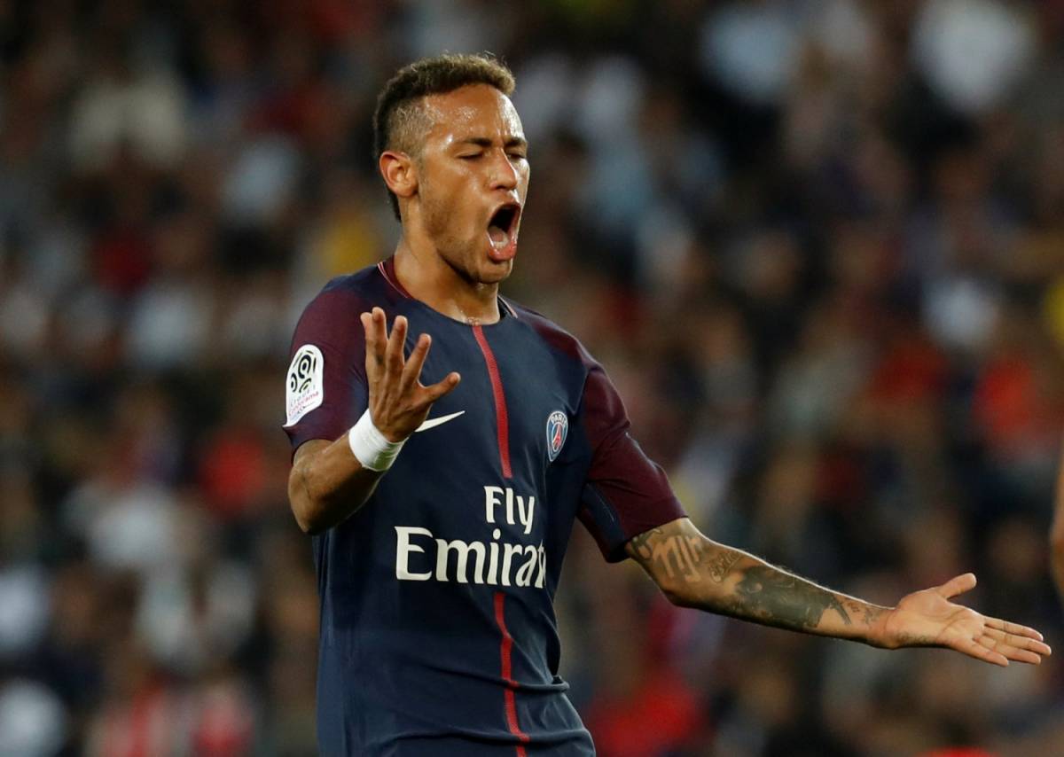 Neymar e Dani Alves contro Cavani Gli sceicchi scoprono il clan dei parigini
