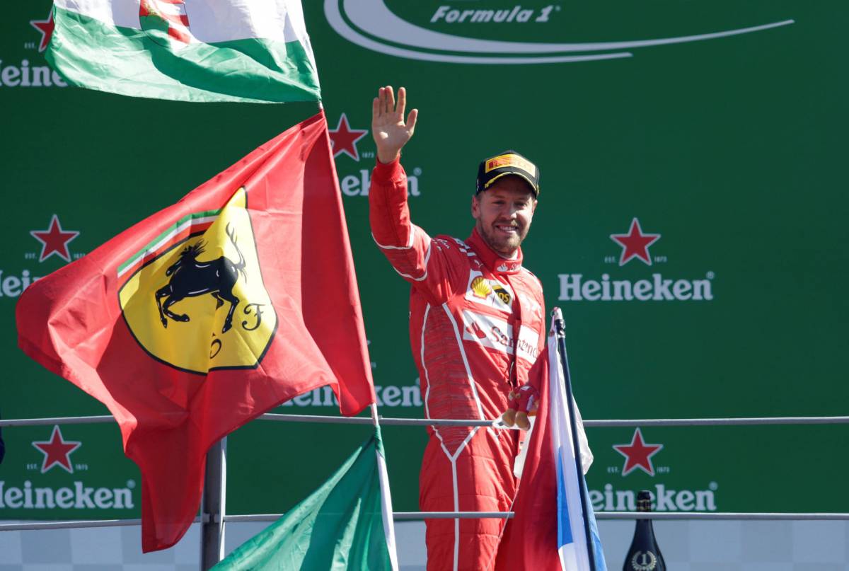 Vettel terzo e lontano. Marchionne esplode: "Mi girano... Togliamo il sorriso ai tedeschi"