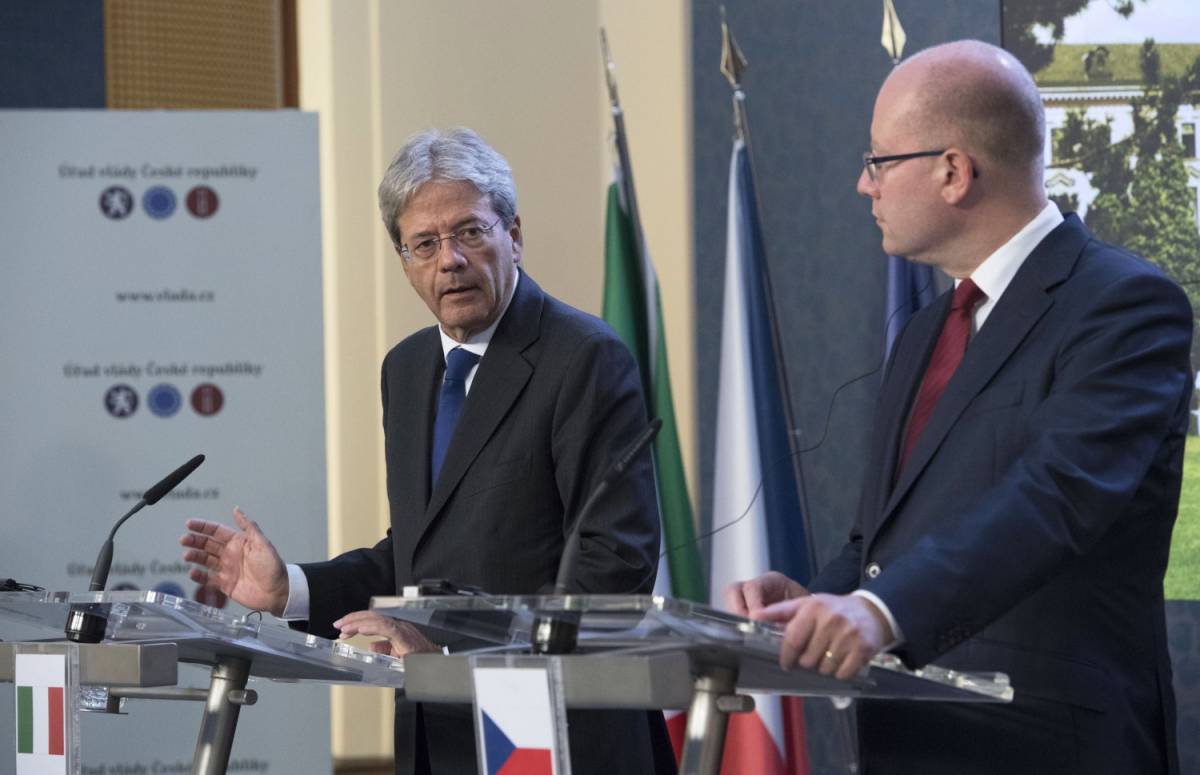 Gentiloni vola a Est, ma sui ricollocamenti non convince il Visegrad