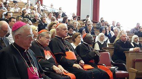 Comunione per i protestanti: il cardinale conservatore "tuona"