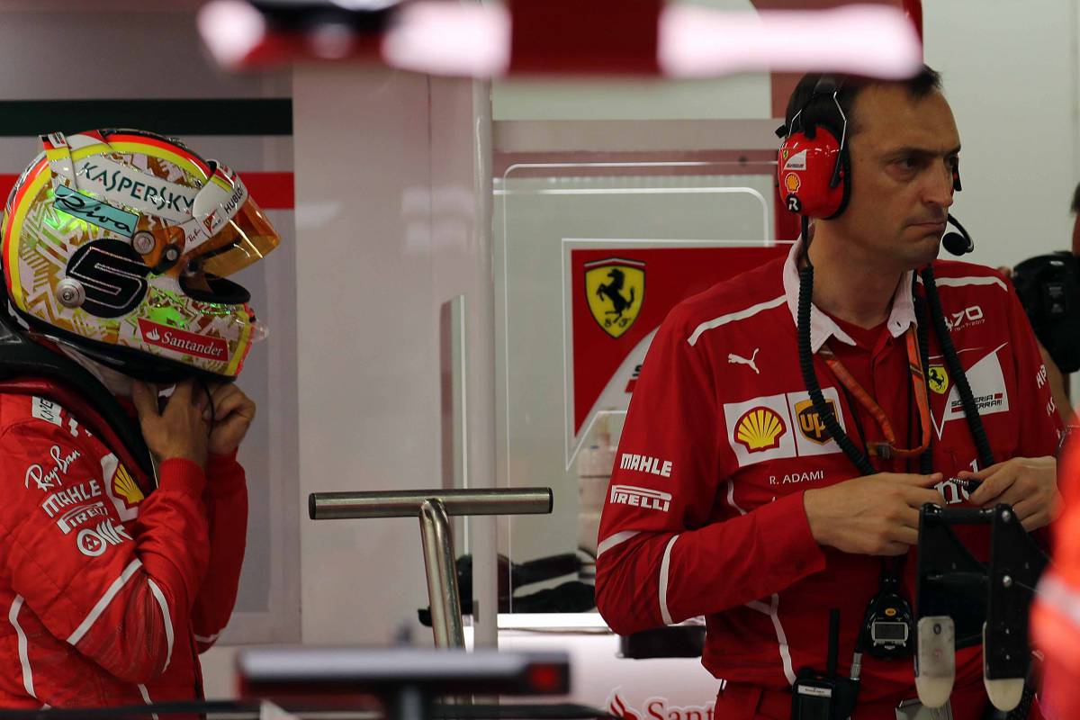 "Ragazzi scusate": il team radio di Vettel dopo l'incidente